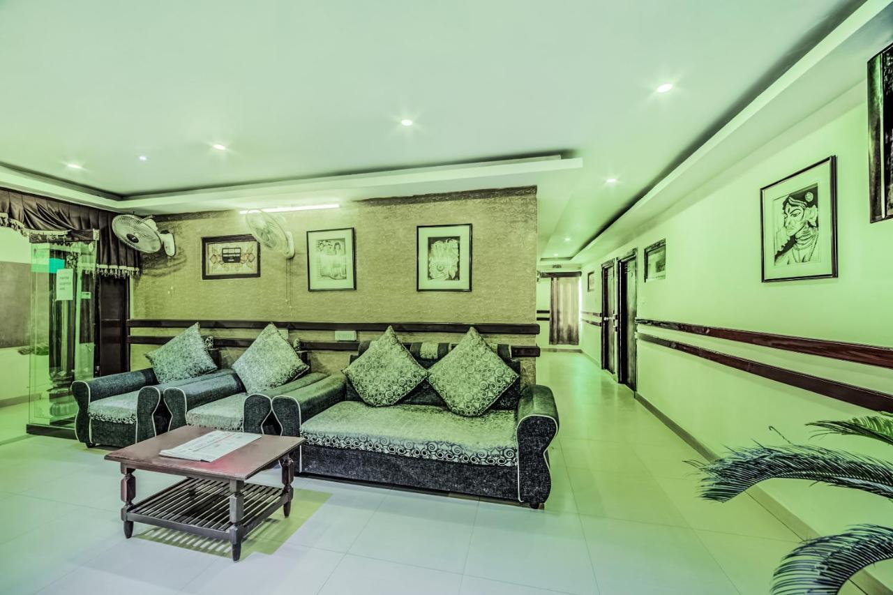 OYO 33504 Hotel Ananda Inn Hyderabad Exterior foto