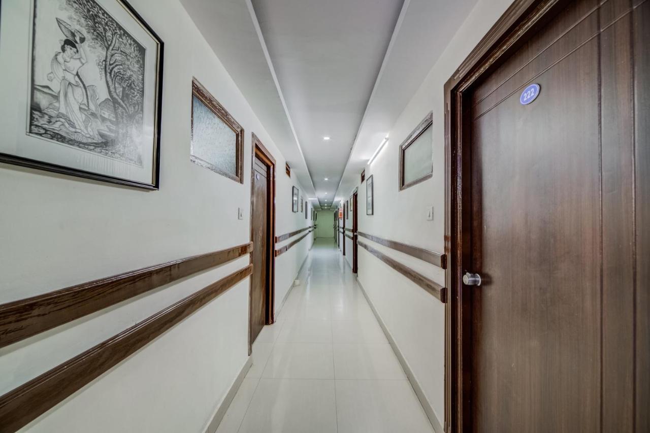 OYO 33504 Hotel Ananda Inn Hyderabad Exterior foto